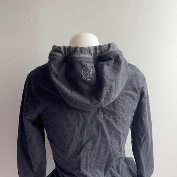 lululemon athletica Tops - Grey Lululemon Zip Up Sweater Size 2